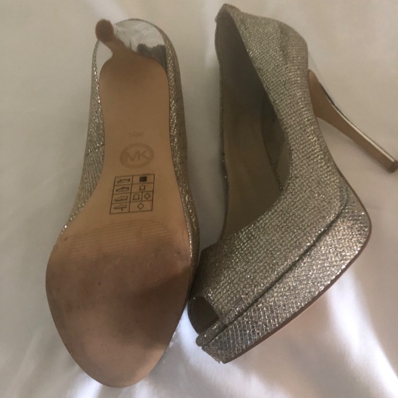 Michael Kors shoes - Picture 11 of 16